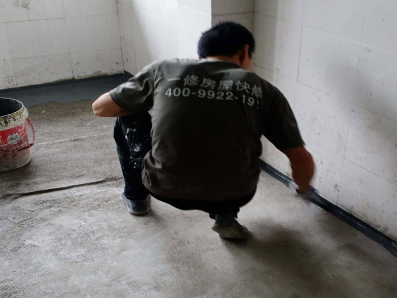 德陽淋浴房堵漏如何做，專業師傅都是這樣做防水的