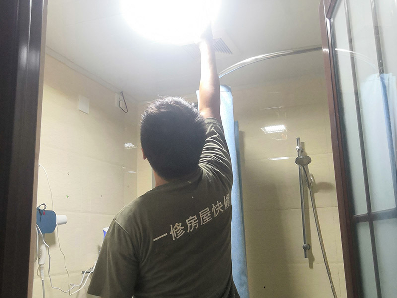 自己家沒電但別人家有電，家里沒電了但是沒跳閘，該怎么辦
