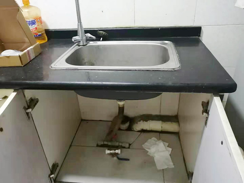 專業換下水管道的師傅，通常是如何操作施工的