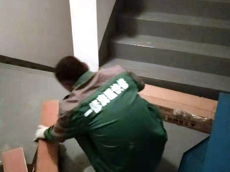 武漢屋面滲水怎么維修才不漏，武漢屋面處理滲水哪家公司好