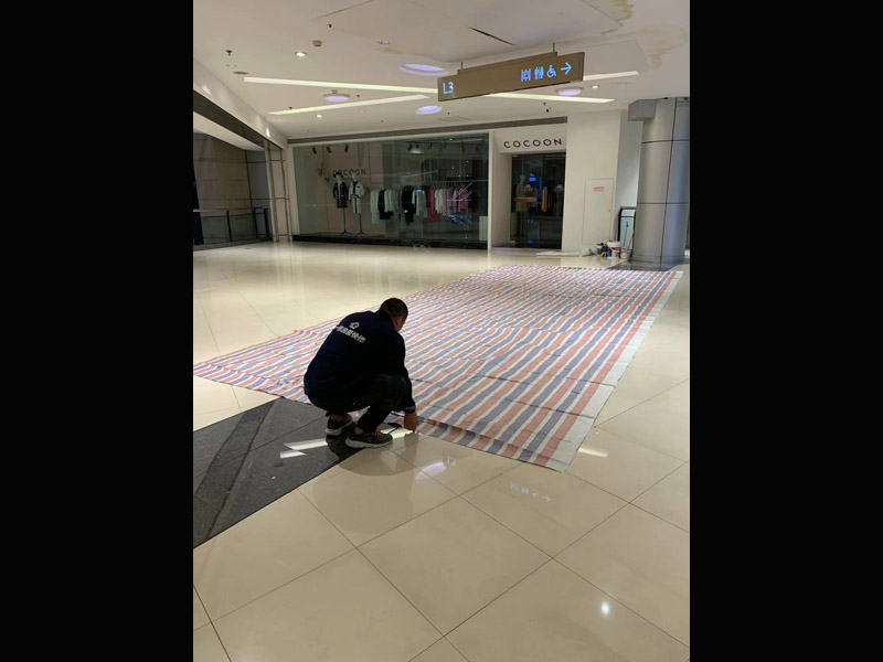 商場大廳天花板漏水處理