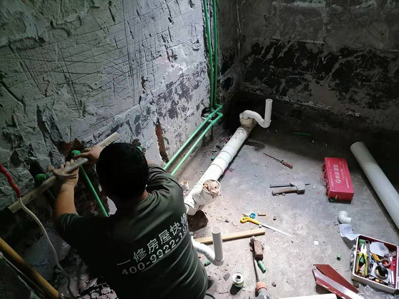 成都水電工上門維修如何收費，水電工收費的依據是什么