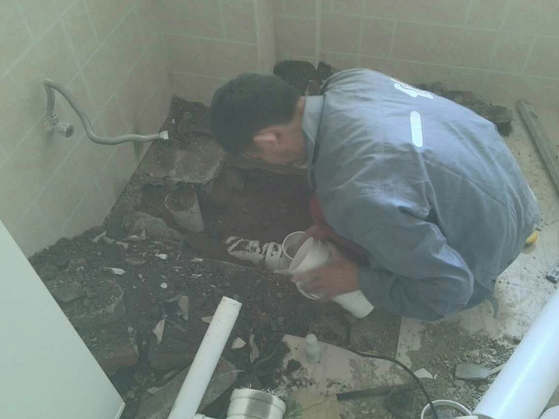 衛生間水管安裝學問大，有順序，有步驟