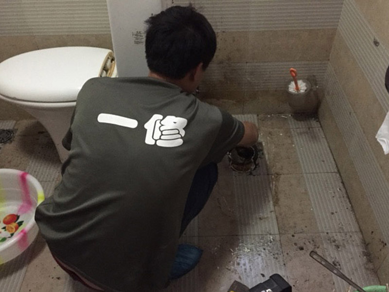 管道疏通方法科普，洗衣服加熱水也可疏