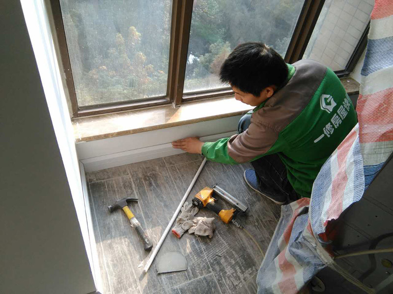 客廳裝修后應留布線圖，日后開孔翻新有