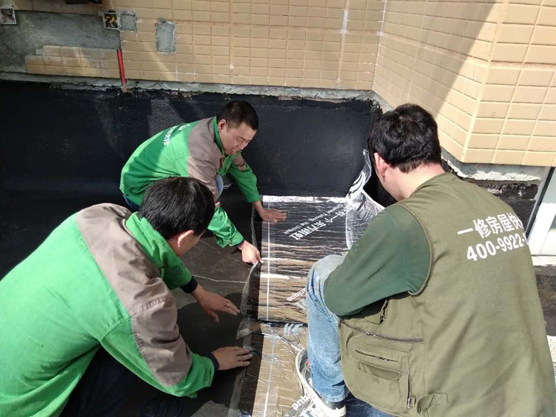 北京修屋頂漏水，北京屋頂漏水怎么辦怎