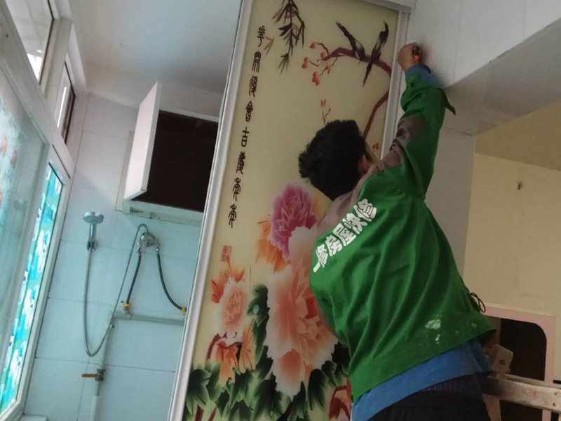 深圳房頂漏水可以自己修補嗎，深圳房頂