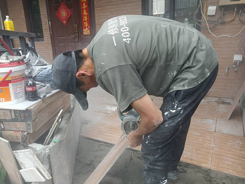 只鋪地磚多少錢一平米，一般鋪瓷磚多少