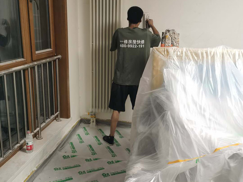 成都翻新100平舊墻面大概要多少錢，