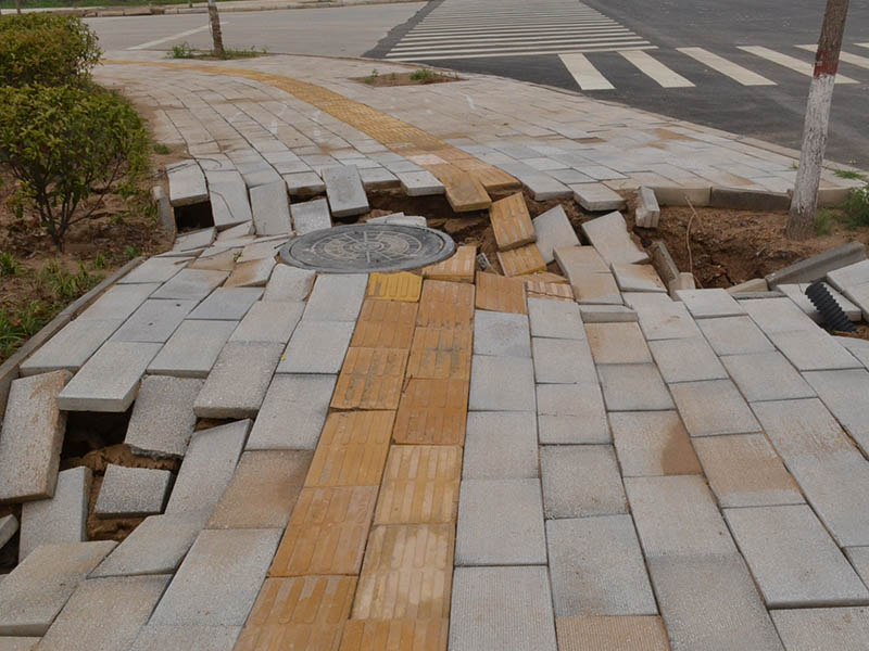 道路裂縫怎樣處理？路面裂縫修補方法介