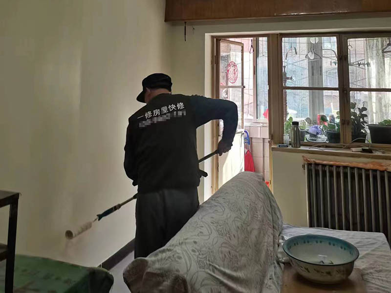 次臥墻面滲水怎么解決比較好？